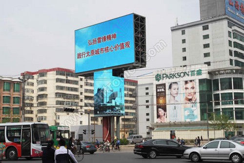 太原市親賢街450平方米戶外廣告LED顯示屏
